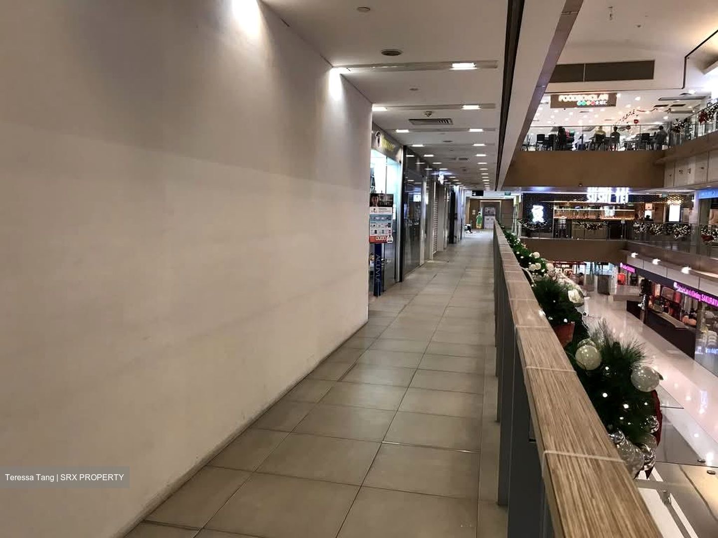 West Coast Plaza (D5), Retail #562948391